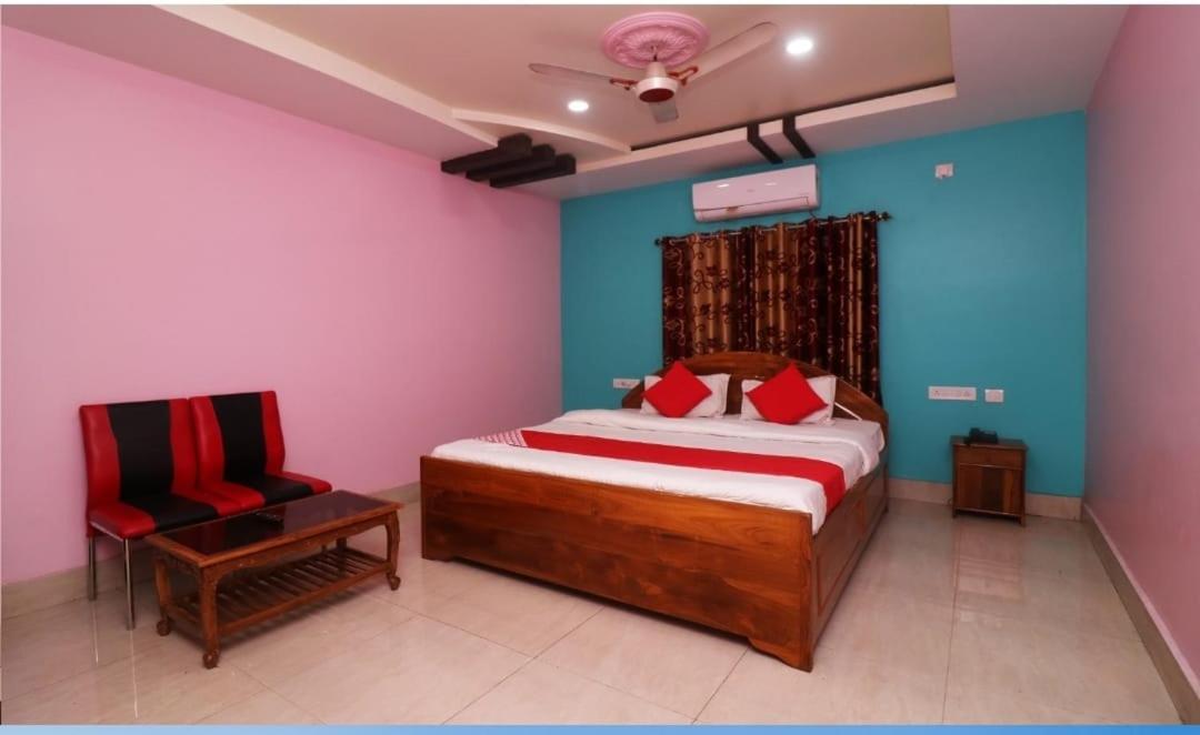 Hotel Ayush International Balasore エクステリア 写真
